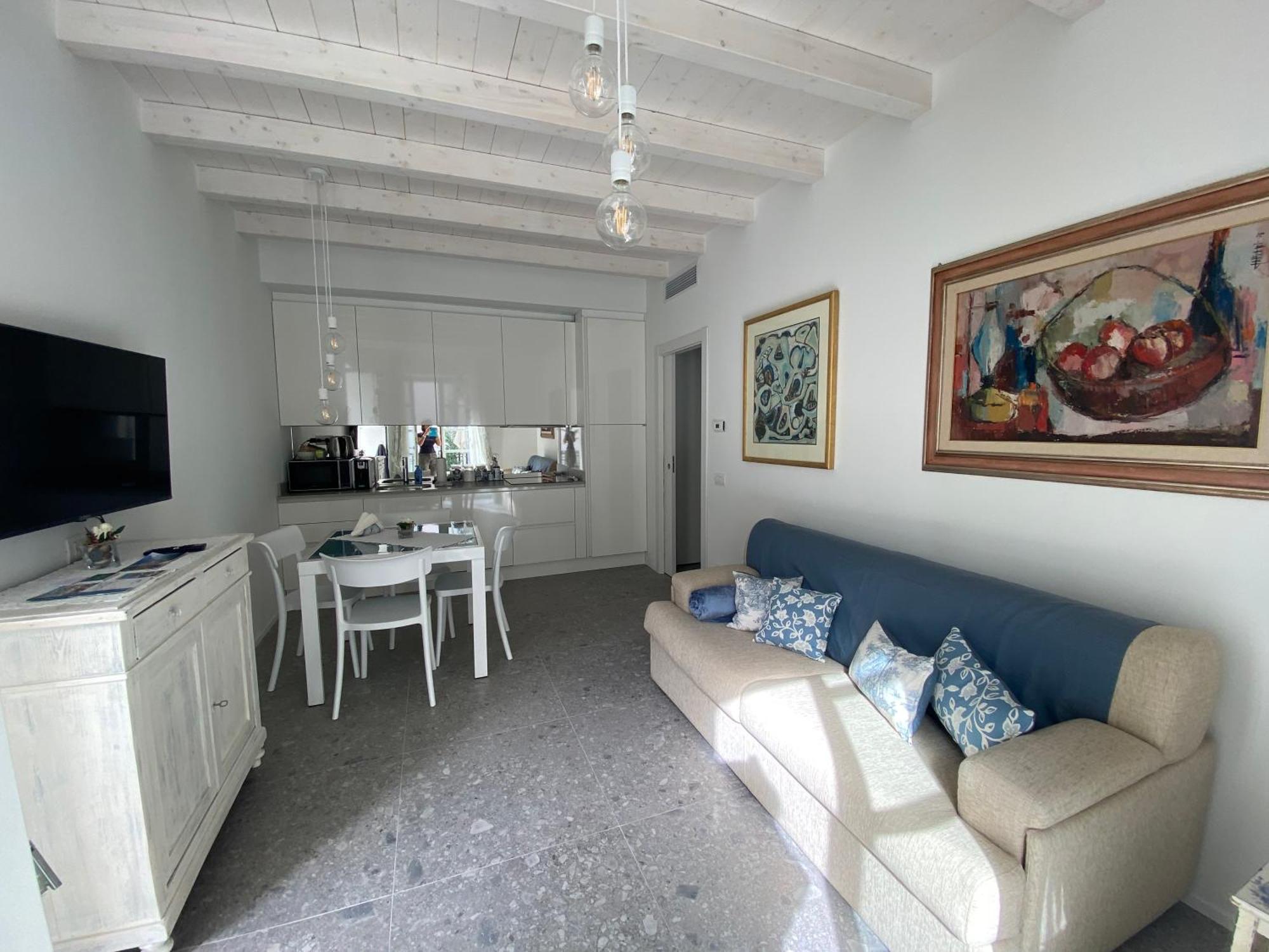 La Casa Di Gio: Piccolo Gioiello In Centro Apartment *